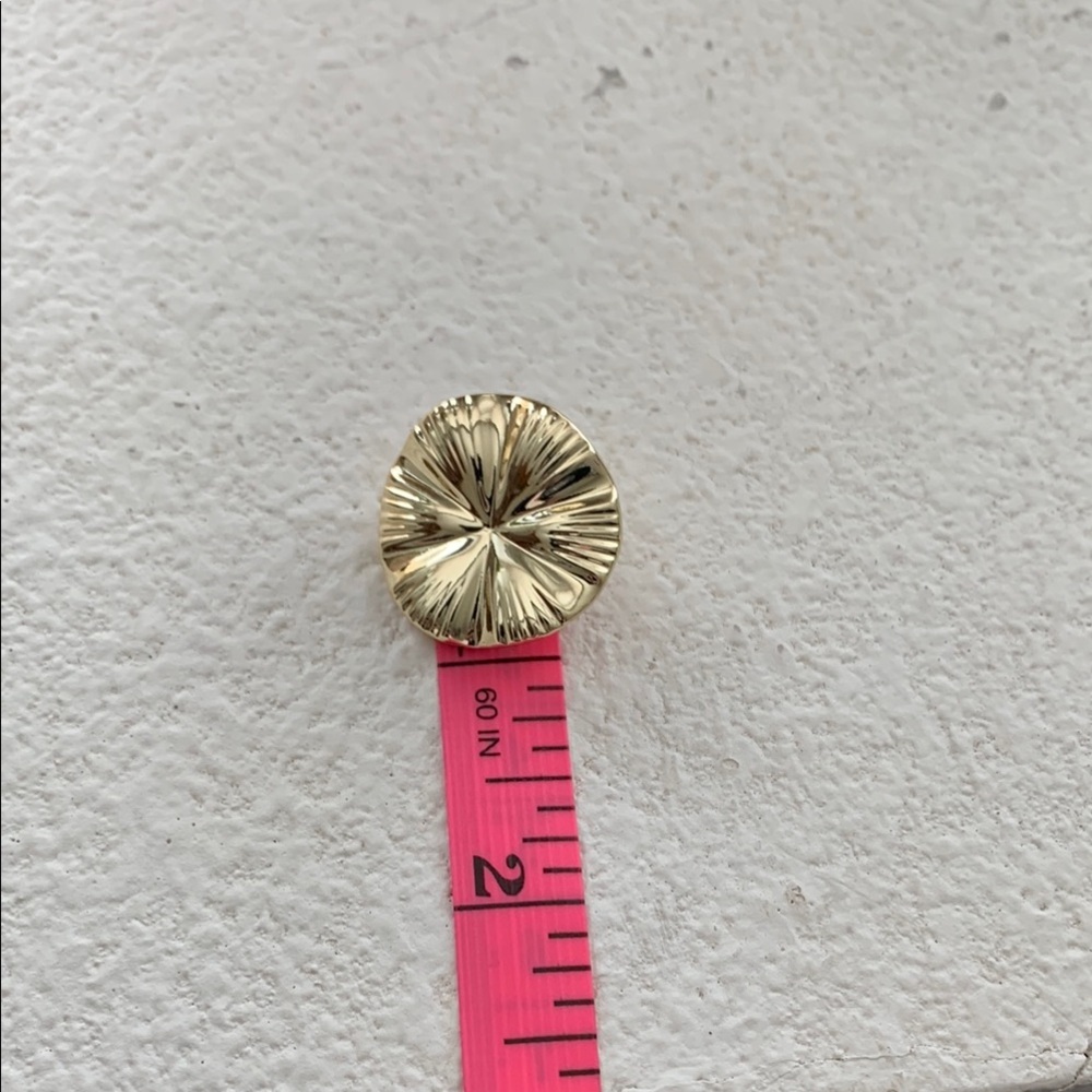 14k Gold Plated Floral Stud Earrings - Picture 4 of 4